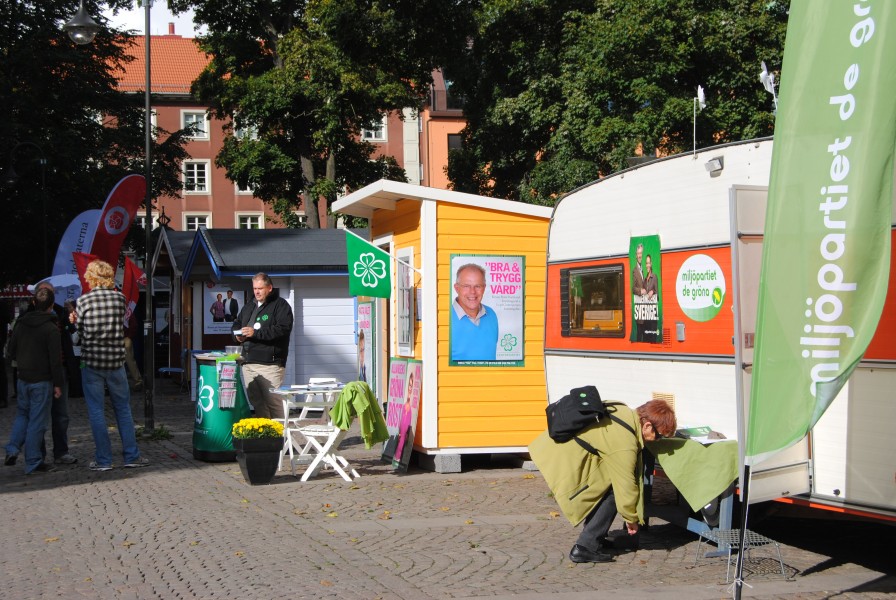 Valstugorna på Västra Storgatan.
