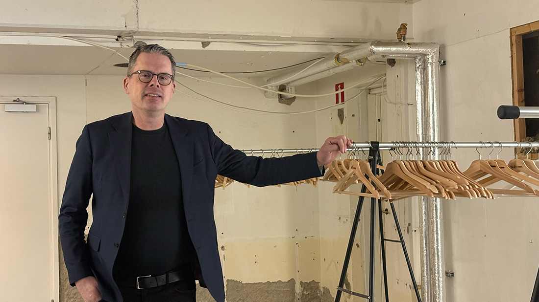 Anders Georgsson i bygget på Mångården