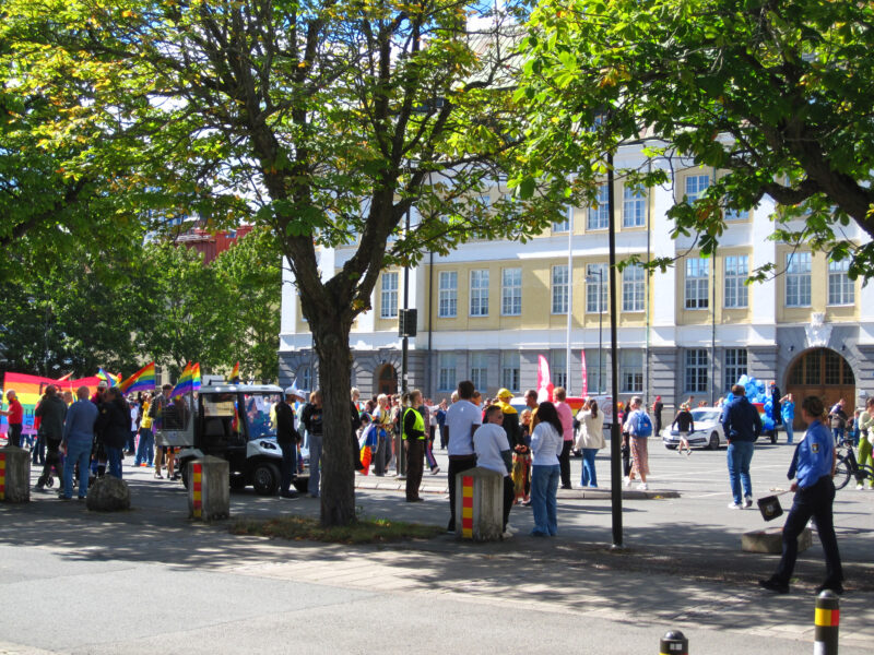 Pride paraden samlas